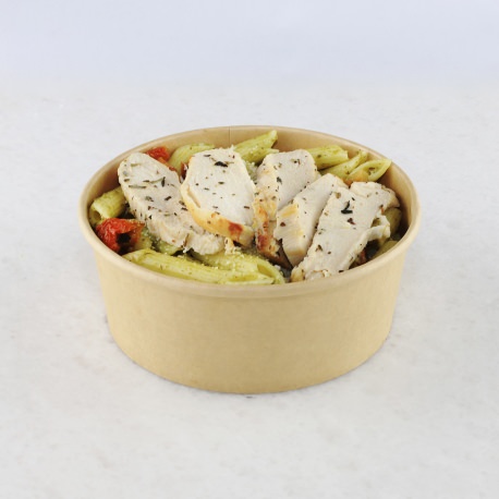 Penne salad with pesto-chicken