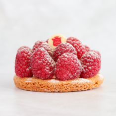 Raspberry mini-tart