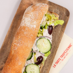 Ham and veggie sandwich