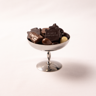 Dark CHOCOLATE EGG GARNISHED